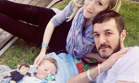Connie Yates and Chris Gard enjoy a picnic with their son Charlie Gard who was on life support.