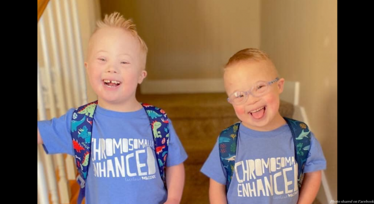 Fraternal Twins With Down Syndrome Are Reaching Thousands On Social Media